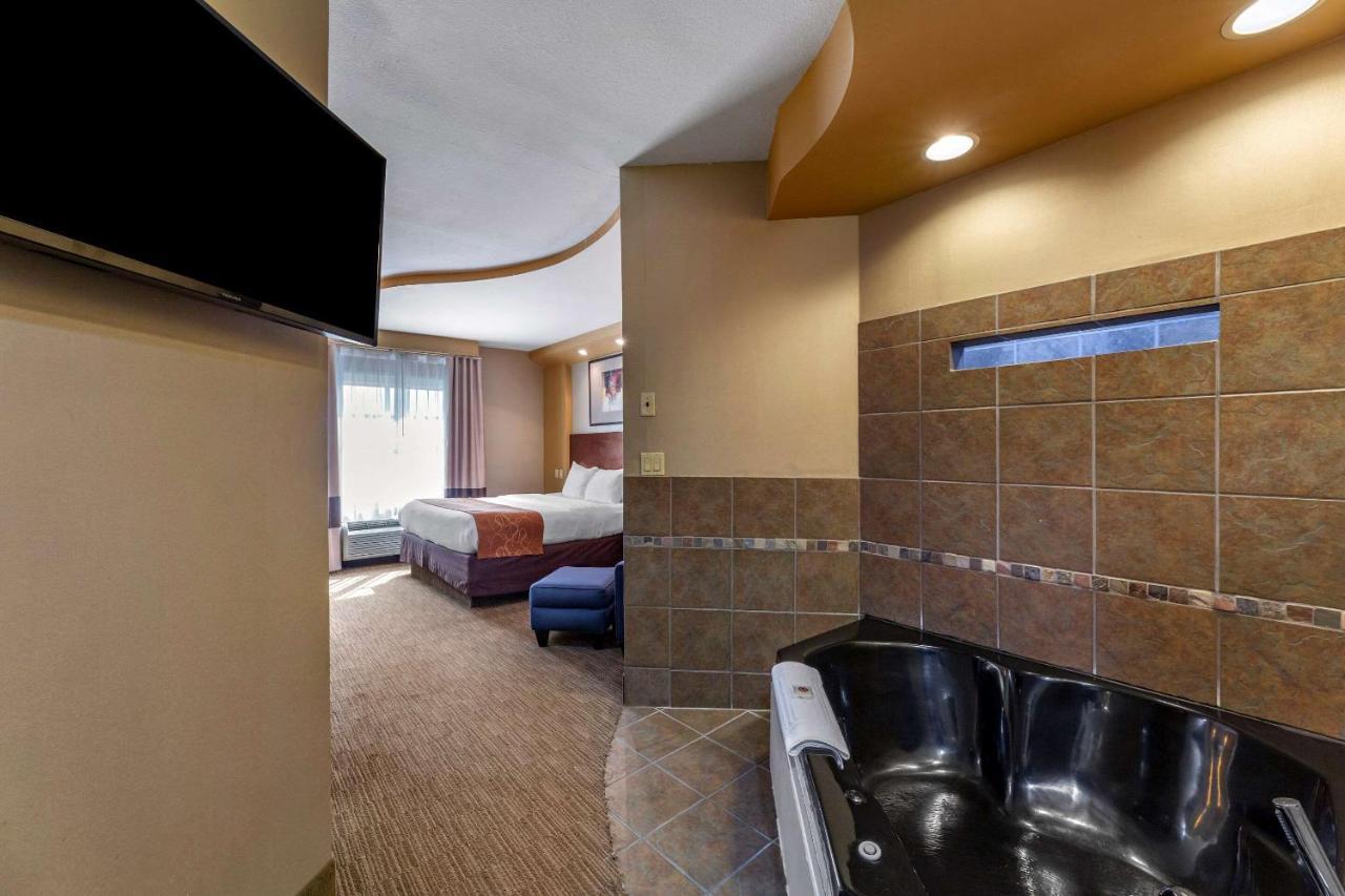 Comfort Suites Perrysburg - Toledo South Экстерьер фото