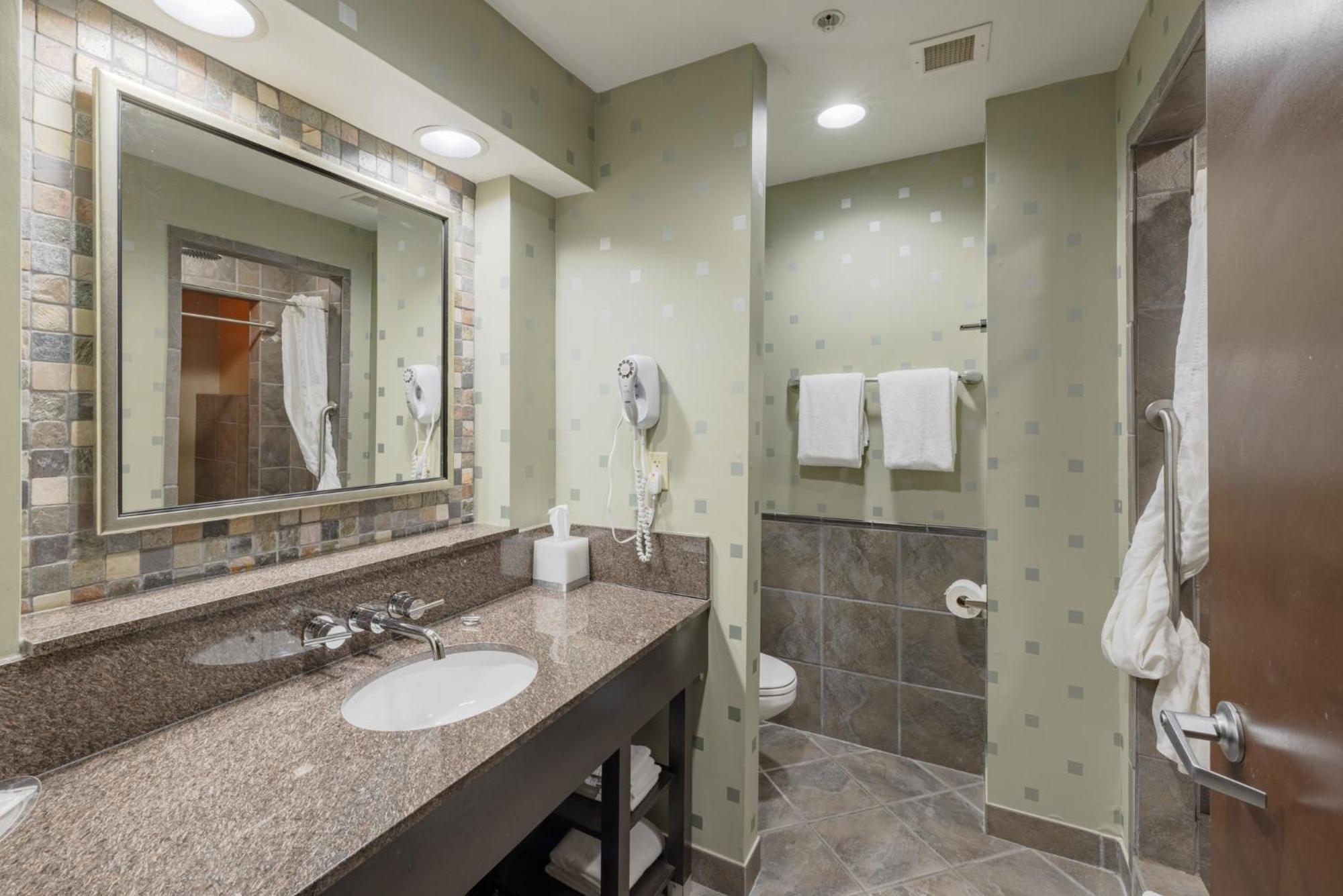 Comfort Suites Perrysburg - Toledo South Экстерьер фото
